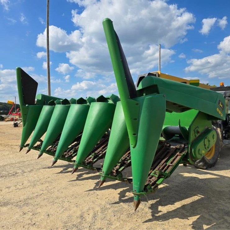 JOHN DEERE 693