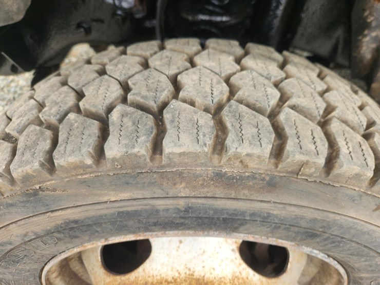 2011-ford-f550-image-73