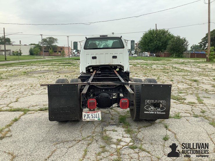 2015-ford-f650-image-6