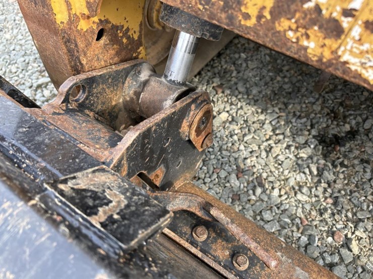 caterpillar-279c2-image-8