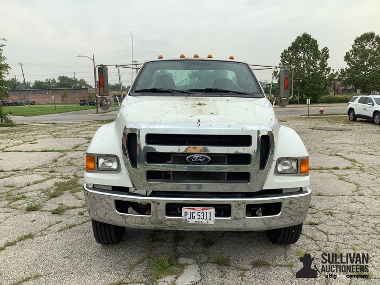 2015-ford-f650-image-2