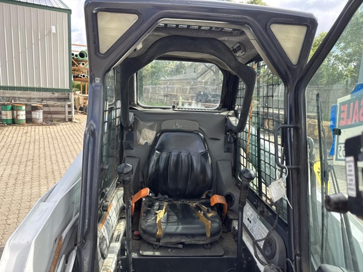 2003-bobcat-s160-image-33