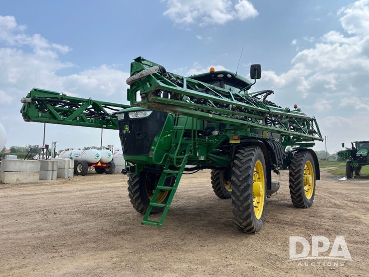 2018-john-deere-r4045-image-1