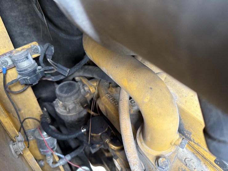 1998-deere-310se-image-23