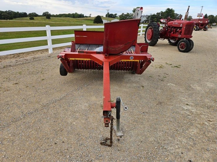 new-holland-166-image-8