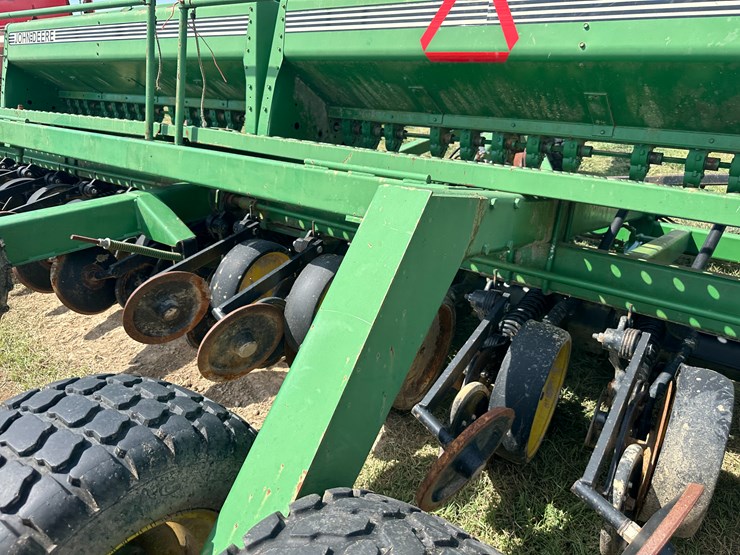john-deere-750-image-17