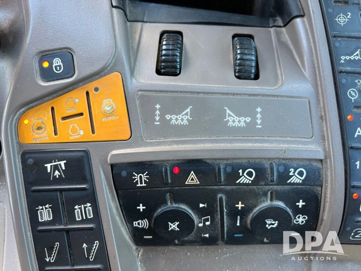 2019-john-deere-r4045-image-97