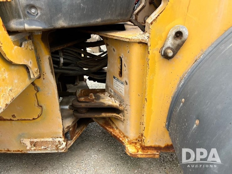 deere-444j-image-18