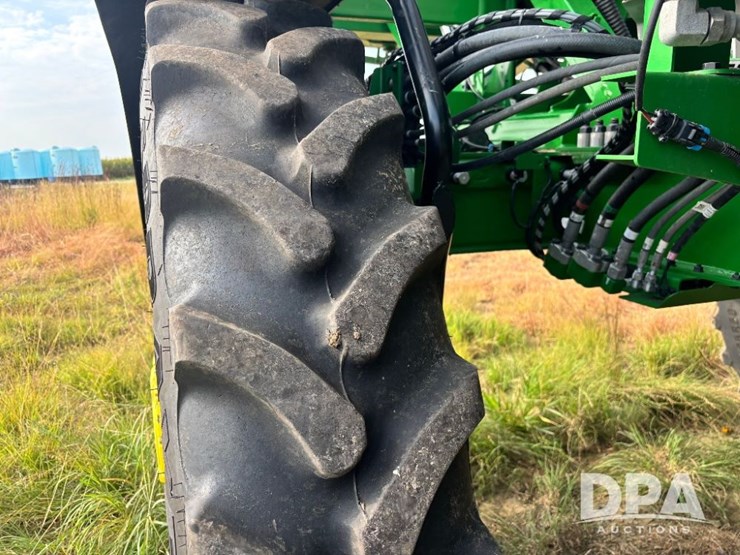 2025-john-deere-616r-image-59