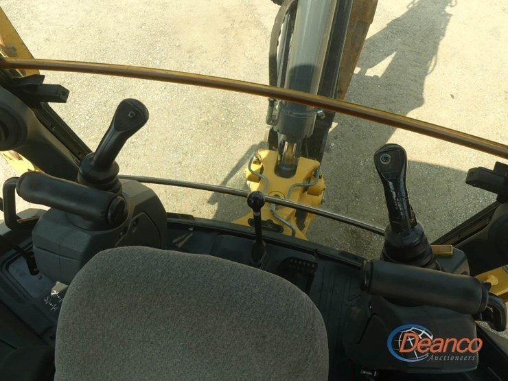 2016-deere-310sl-image-14