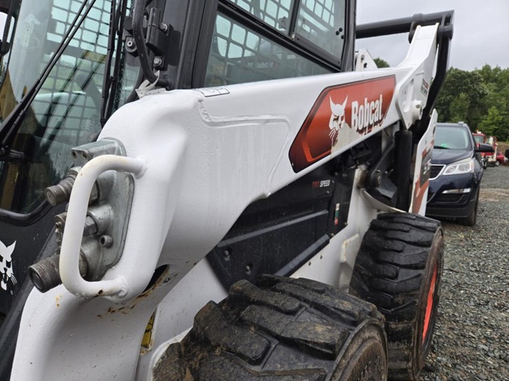2021-bobcat-s76-image-18