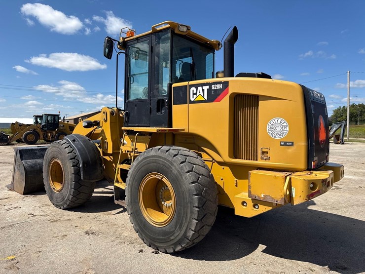 caterpillar-928hz-image-3