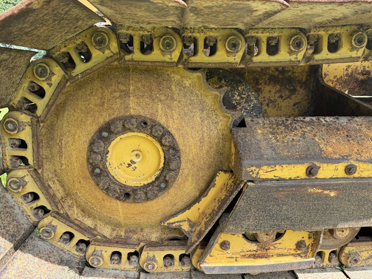 2011-deere-650j-image-9