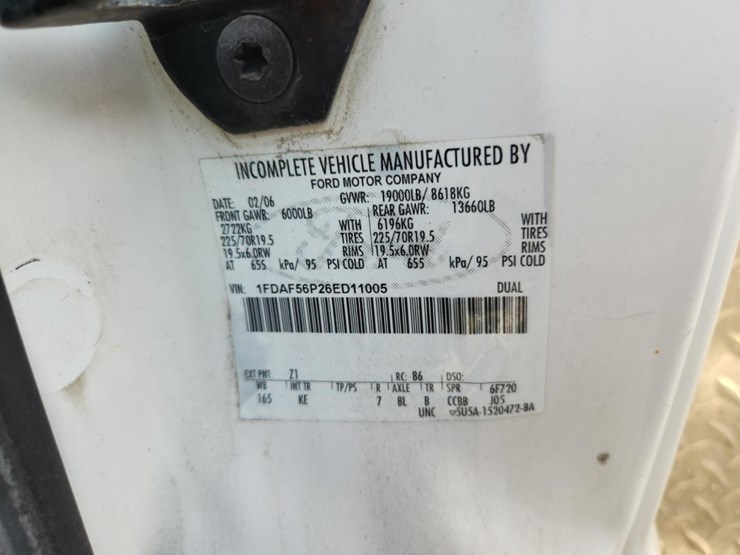 2006-ford-f550-image-70