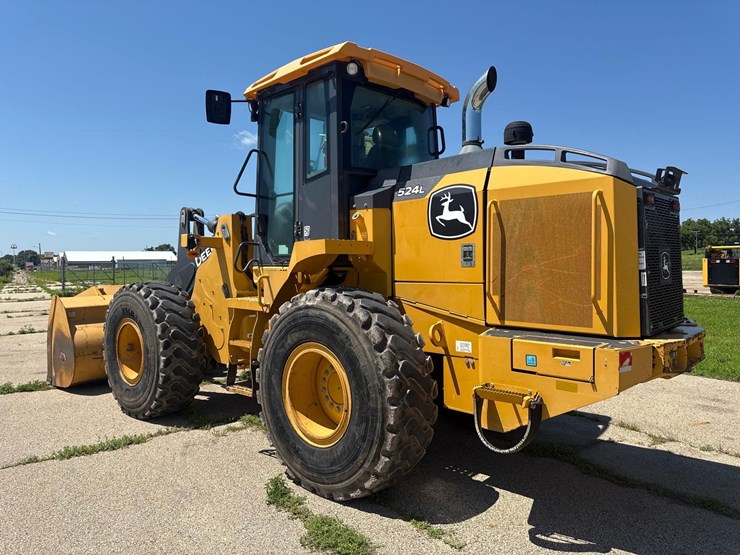2019-deere-524l-image-3