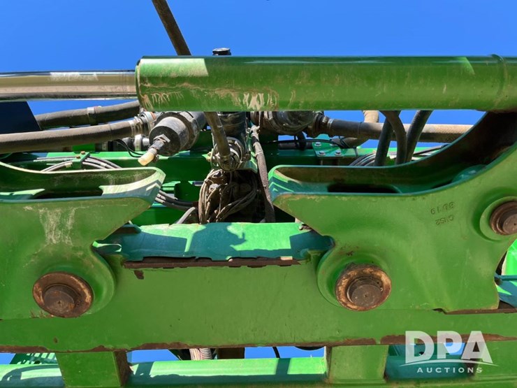 2019-john-deere-r4045-image-40