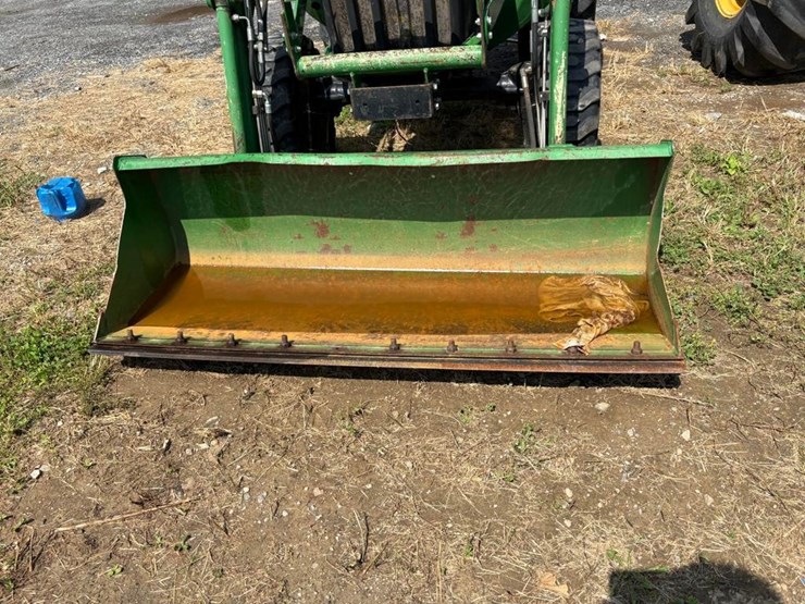 john-deere-3032e-image-4