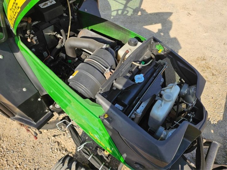 john-deere-1025r-image-17