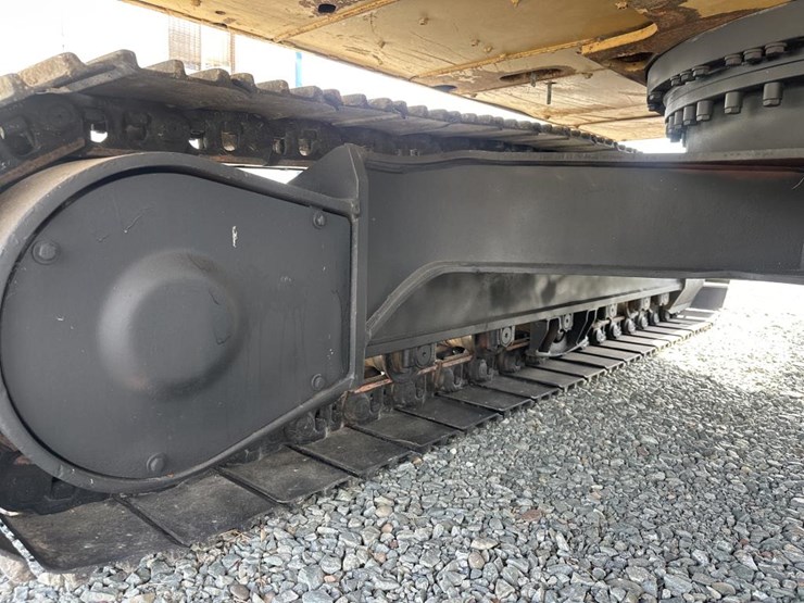 2011-caterpillar-320d-image-72