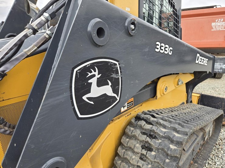 2022-deere-333g-image-18