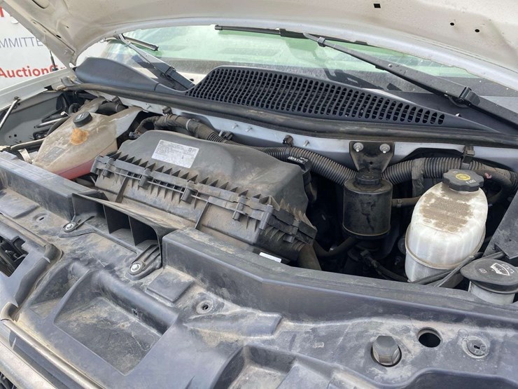 2019-chevrolet-express-2500-image-9