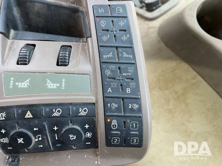 2018-john-deere-r4045-image-72