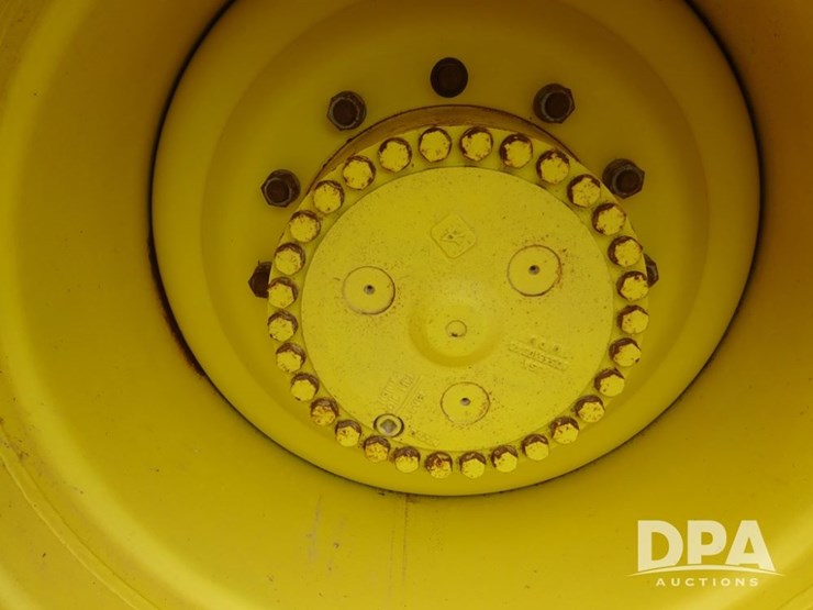2019-john-deere-f4365-image-59