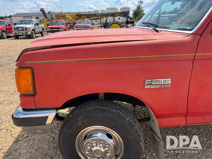 1988-ford-f-super-duty-image-21