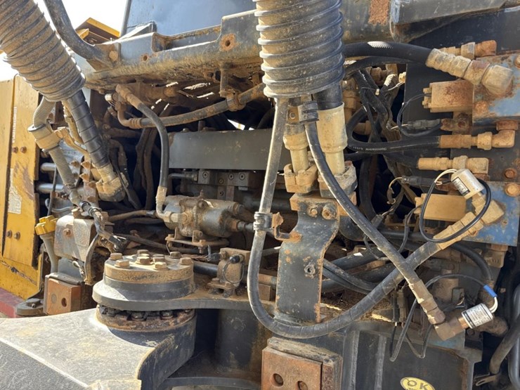 komatsu-hm400-2-image-49