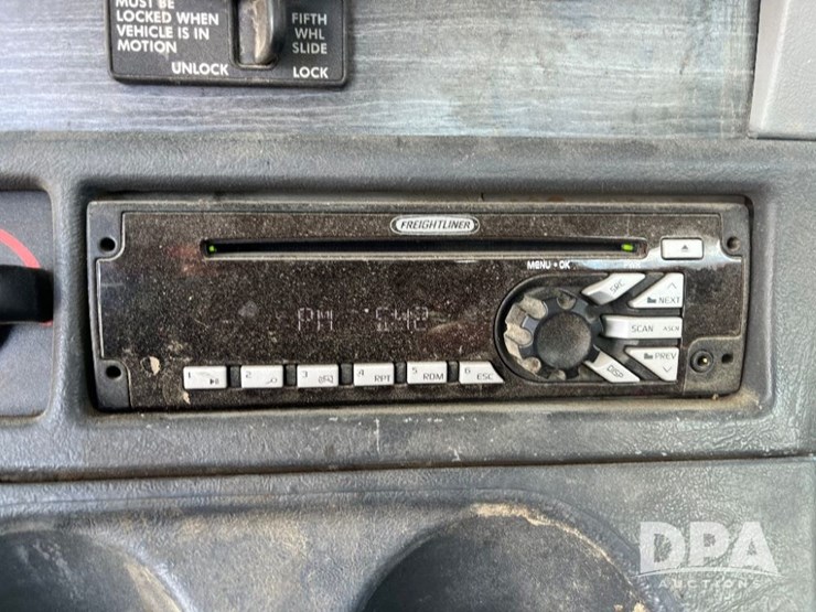 2007-freightliner-columbia-truck-(jn2954,-unit-2158)-image-71