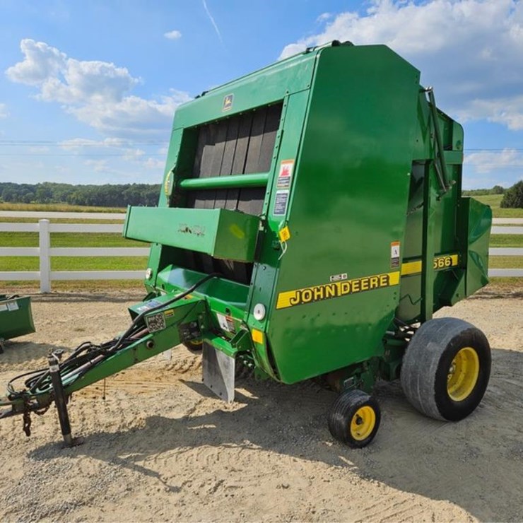 JOHN DEERE 566