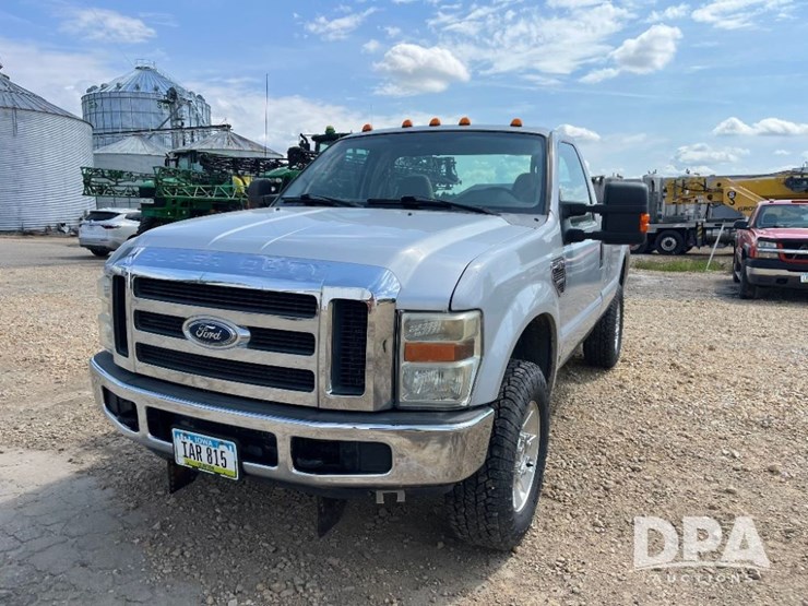 2008-ford-f350-xlt-image-2