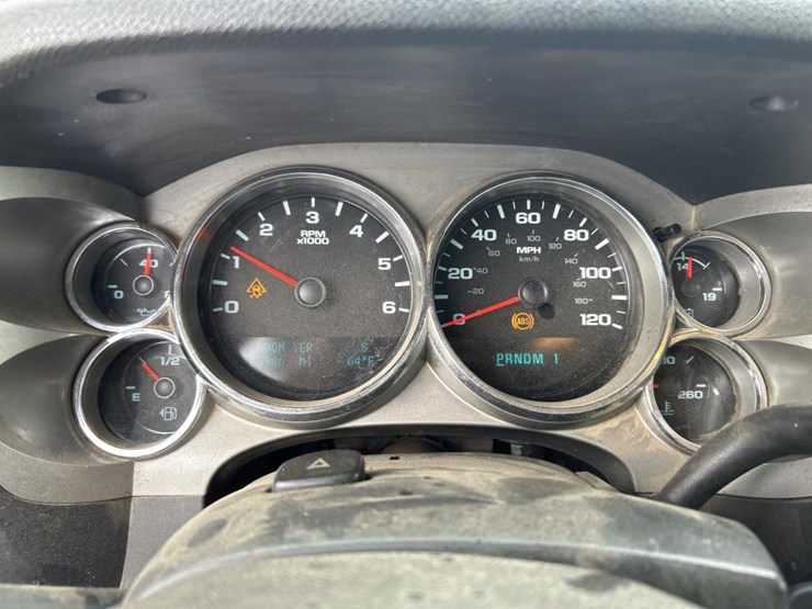 2011-chevrolet-2500hd-image-50
