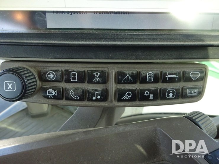 2020-john-deere-f4365-image-127