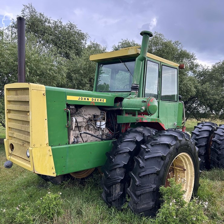 1976 VERSATILE 700