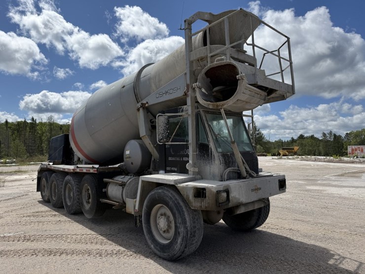 #1553-•-1991-oshkosh-mixer-truck-image-7