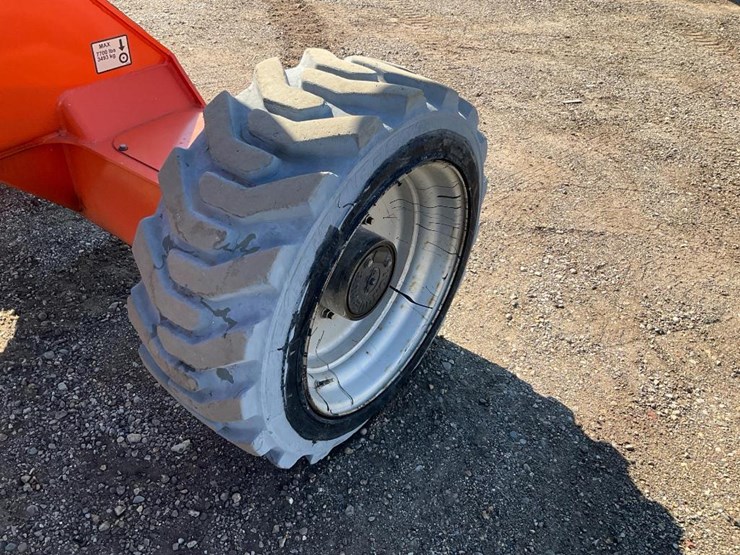 2010-jlg-m600jp-image-9