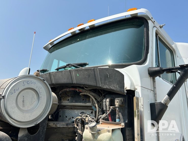 1995-kenworth-t600-image-27