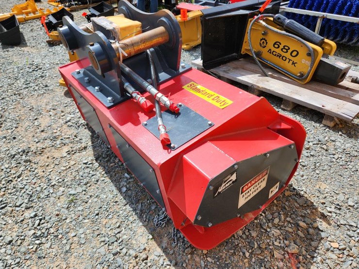 caterpillar-320-image-4