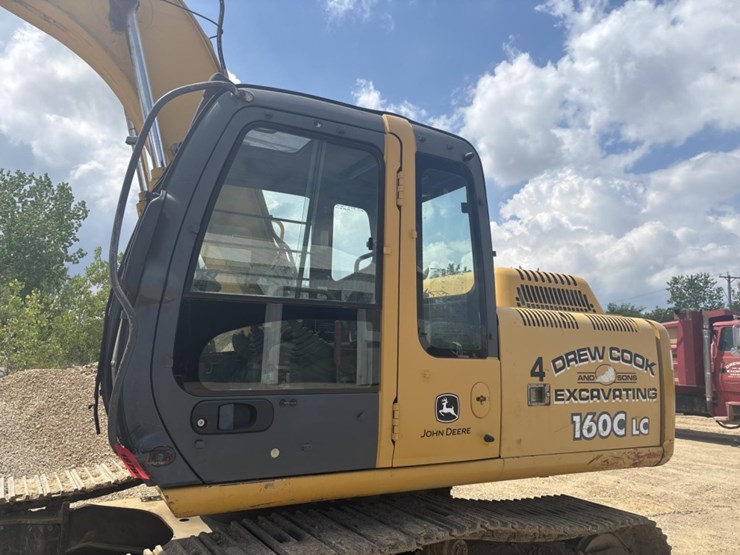 2006-deere-160c-lc-image-7