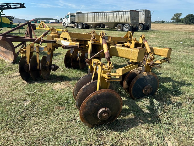 #32162-•-prime-1016-9"-tandem-levee-plow-image-3