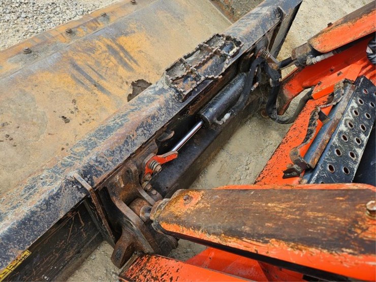 kubota-svl95-2s-image-12
