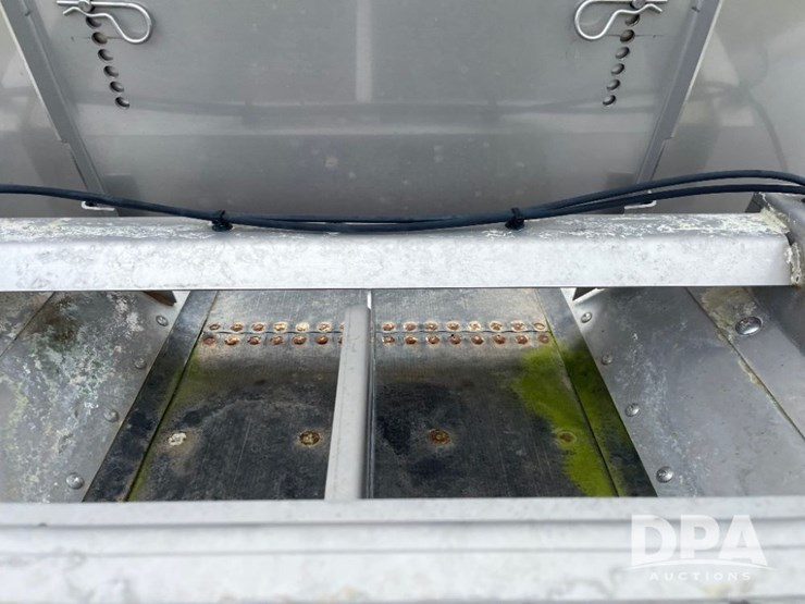 2019-john-deere-485-image-24