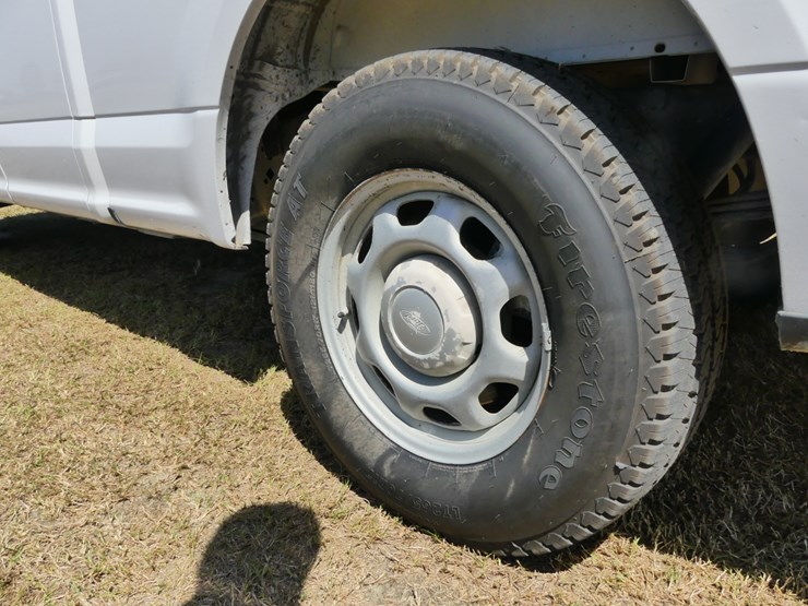 2019-ford-f150-xl-image-6