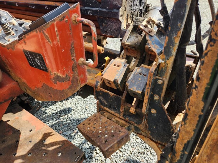 2014-ditch-witch-jt25-image-30