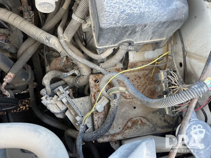2012-gmc-3500hd-image-64