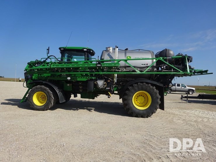 2021-john-deere-f4365-image-45