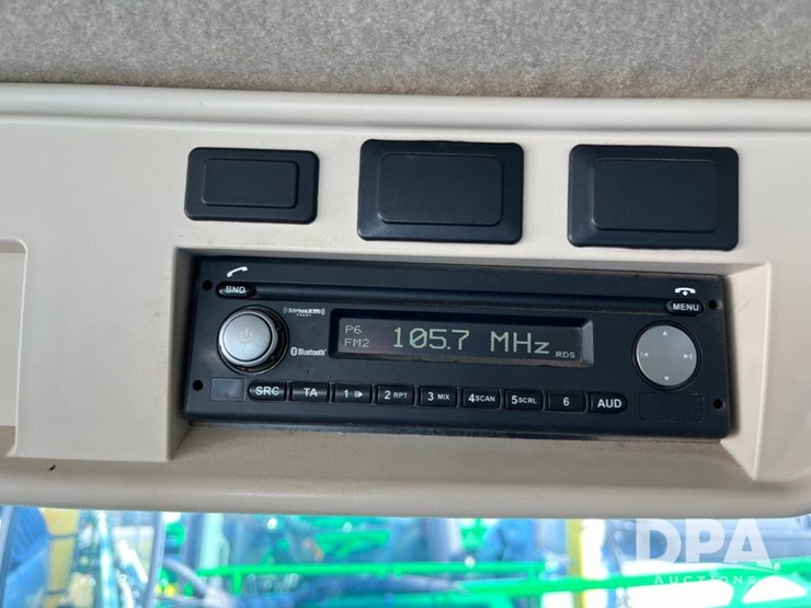 2019-john-deere-r4045-image-105