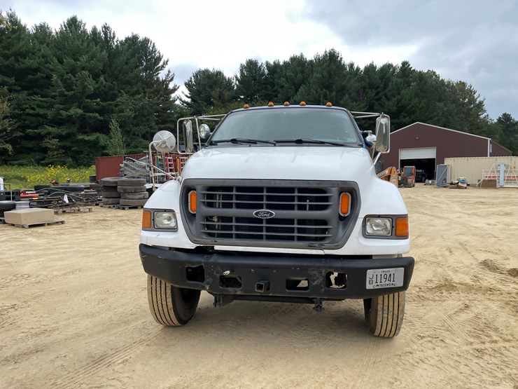 2001-ford-f750-image-2