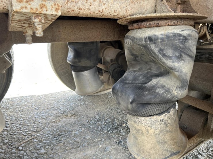 1994-mack-dm688s-image-28